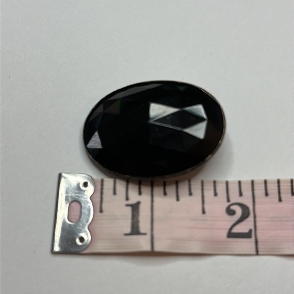 Vintage Mourning Brooch - Picture 8 of 11